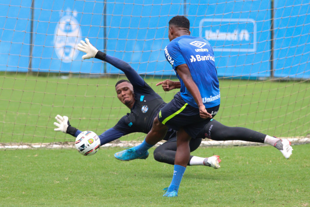 Grupo de Transição volta aos treinos após vitória na estreia do Gauchão 2022