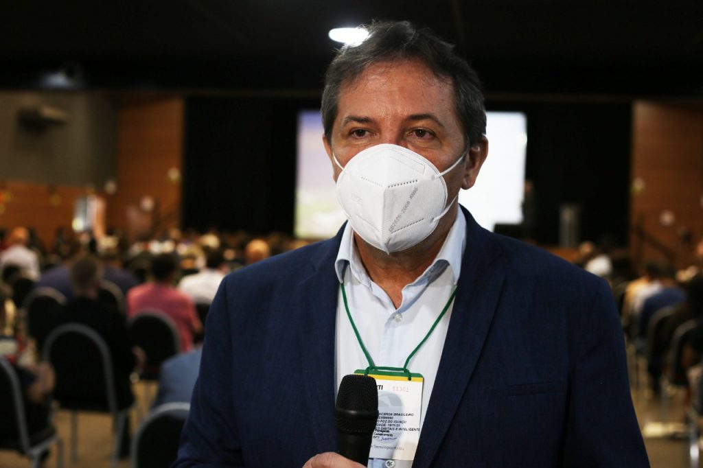 Prefeito Chico Brasileiro está em isolamento por covid-19