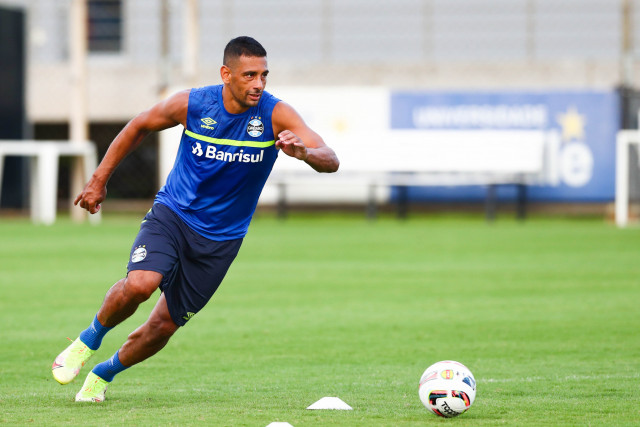 Grêmio realiza treinamentos com atividades específicas por setores