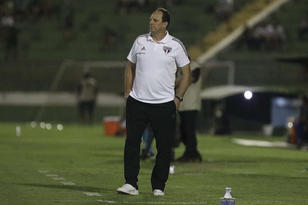 Rogério Ceni projeta melhora do São Paulo ao longo do Paulista