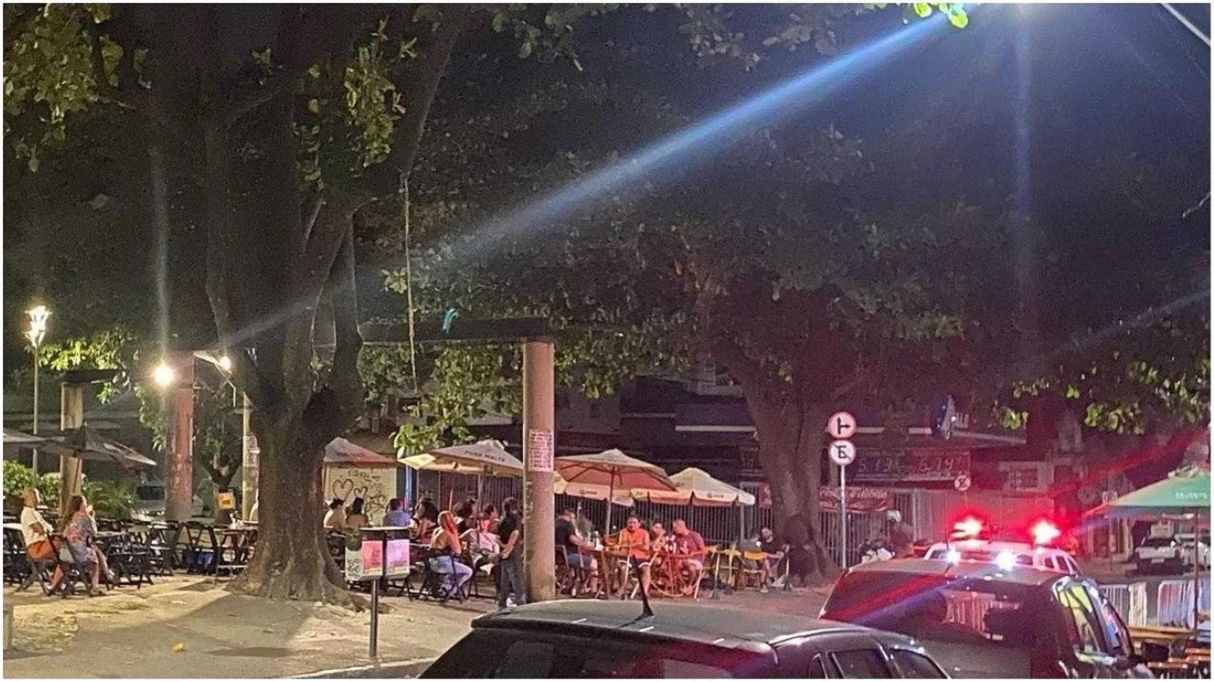 Homem se recusa a pagar por isqueiro e humilha garçom: “Tem que me servir calado” Imagem referente a Homem se recusa a pagar por isqueiro e humilha garçom: “Tem que me servir calado”