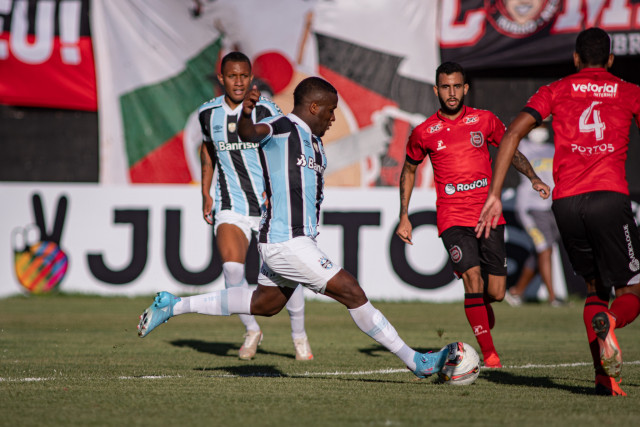 Grêmio empata em 1 a 1 com o Brasil de Pelotas, no Bento Freitas