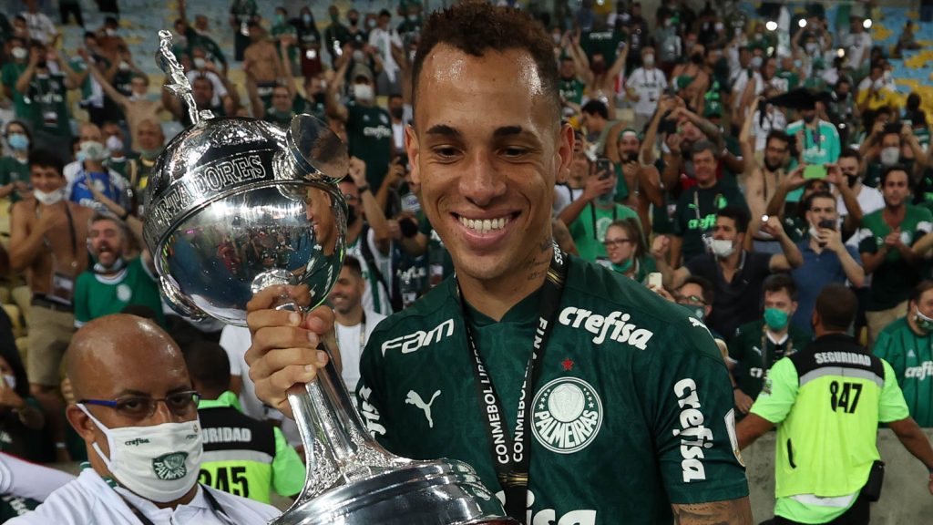 Da desilusão ao sonho: as lembranças de Breno Lopes, herói do bi da América