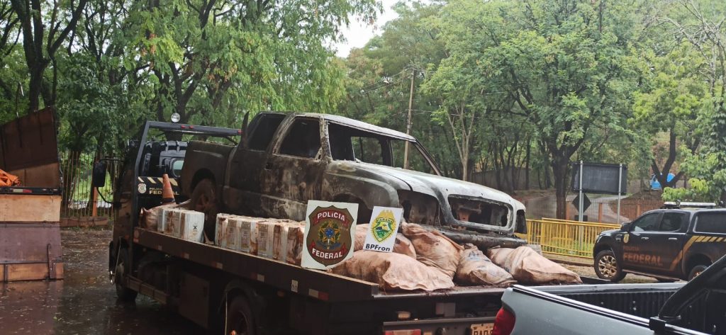 Polícia Federal e BPFRON apreendem carro carregado com veneno agrícola