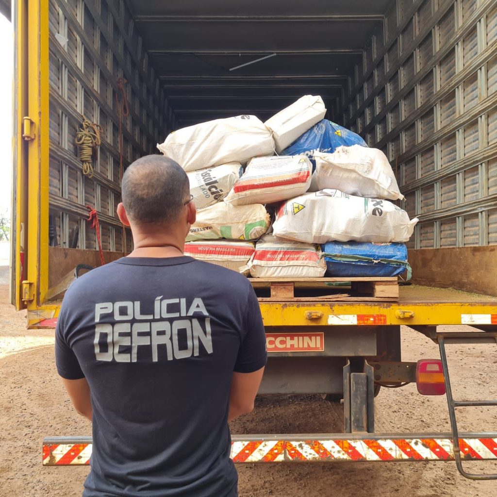 Polícia civil incinera 7,8 toneladas de drogas apreendidas durante o mês de janeiro