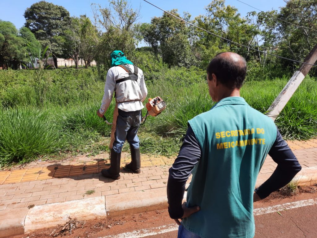 Prefeitura de Foz promove limpeza em área de preservação ambiental