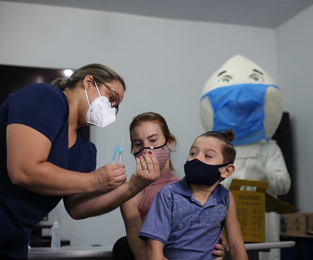 Saúde reabre agendamento para vacinação contra a Covid em crianças de 5 a 11 anos