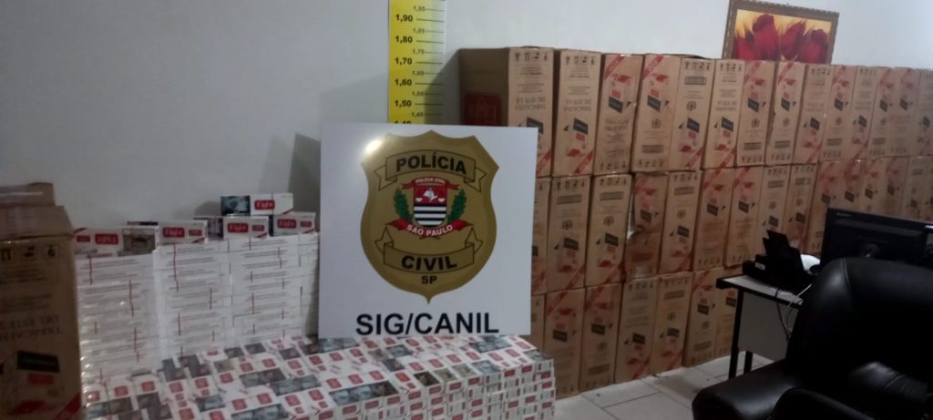 Jovem é preso com quase 35 mil maços de cigarros contrabandeados