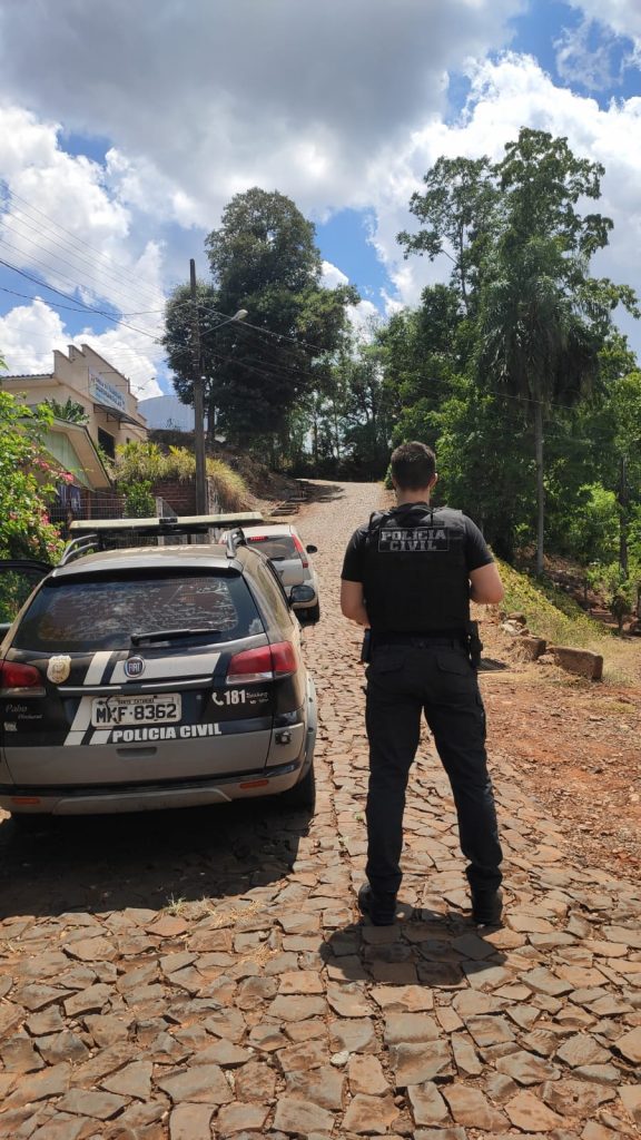 Polícia Civil prende suspeitos de homicídio em bar em Palmitos