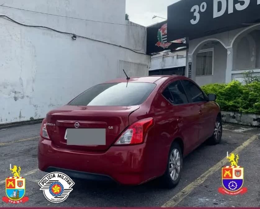 Dois criminosos são flagrados assaltando motorista de aplicativo