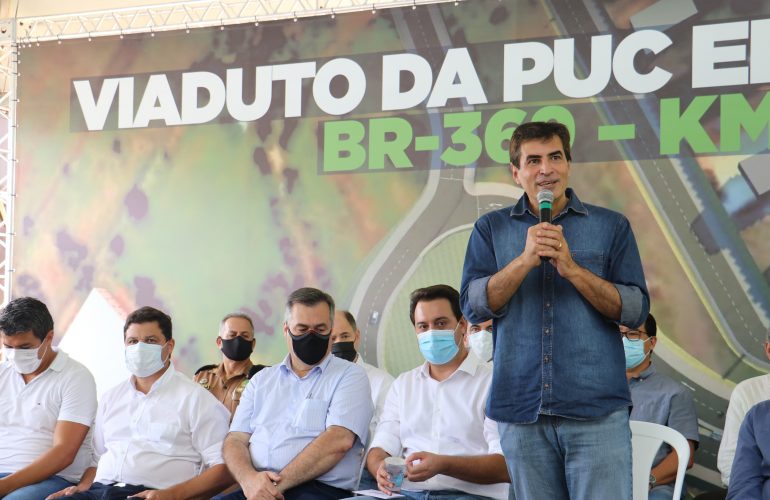 Governador Ratinho Junior lança a licitação do viaduto da PUC em Londrina Imagem referente a Governador Ratinho Junior lança a licitação do viaduto da PUC em Londrina