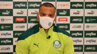 Weverton analisa Al Ahly e prega respeito ao rival: ‘Os campeões estão aqui’