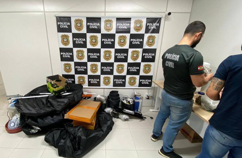 Polícia Civil apreende droga e equipamentos para cultivo e produção na Capital
