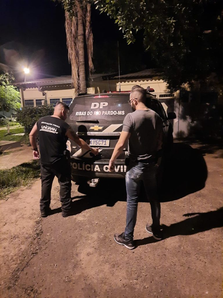 Polícia Civil prende em flagrante suspeito de furtar notebook da sede da Prefeitura