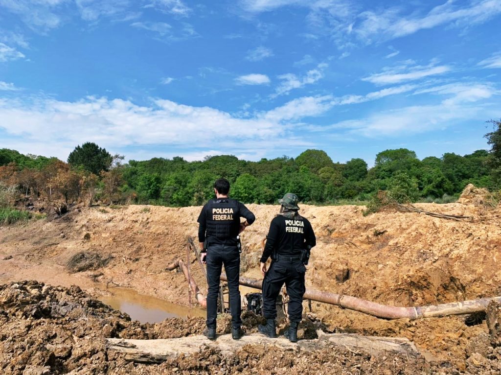 PF combate mineração ilegal de granito no interior do Espírito Santo
