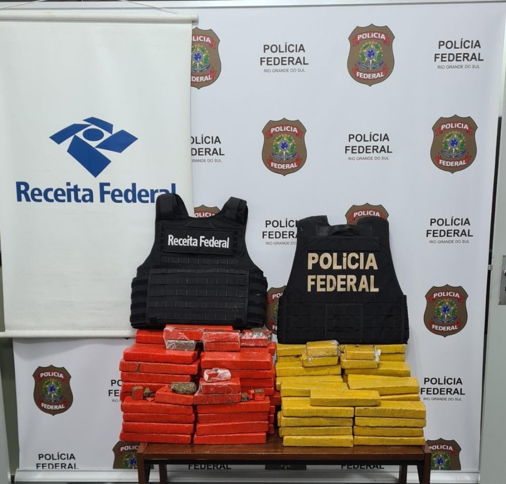 Polícia Federal e Receita Federal apreendem 76 kg de maconha na fronteira com o Uruguai