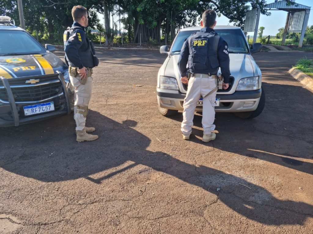 Após fuga pela contramão na BR-277, PRF recupera veículo furtado em Toledo