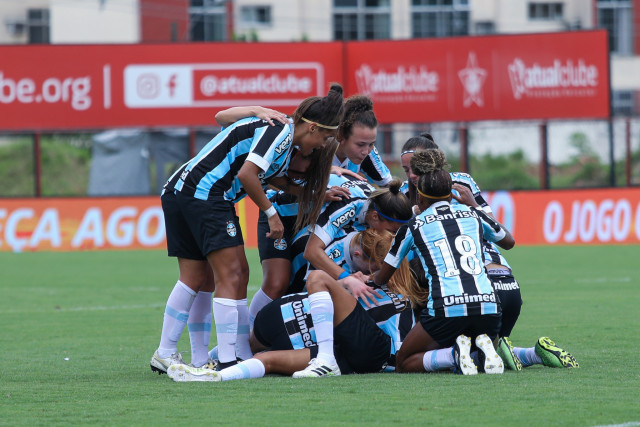 Gurias Gremistas vencem nos pênaltis o Flamengo e estão na final da Supercopa Feminina