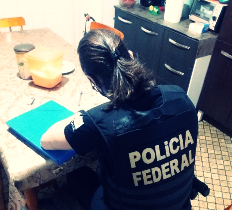 Operação Tubarão Branco combate a disseminação de pornografia infantil em São Paulo