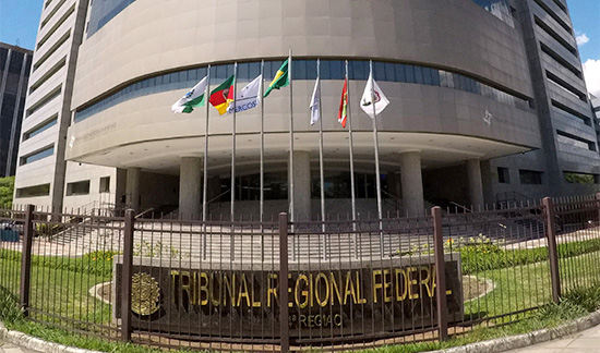 TRF4 nega pedido de Eduardo Cunha de remessa de ação penal à Justiça Eleitoral