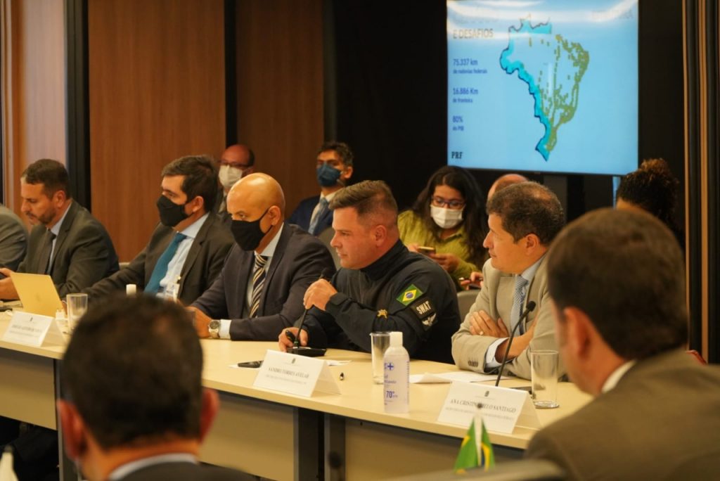 Diretor-geral apresenta resultados de combate ao crime e segurança viária no Consesp Diretor-geral apresenta resultados de combate ao crime e segurança viária no Consesp