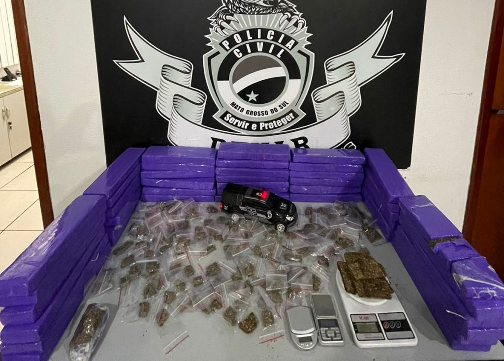 Polícia Civil desbarata mais um centro de distribuição de drogas na Capital