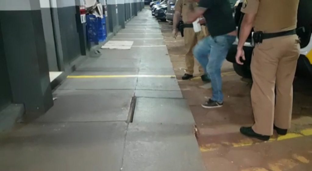 Após descumprimento de medida protetiva homem é levado até a 15ª Subdivisão Policial