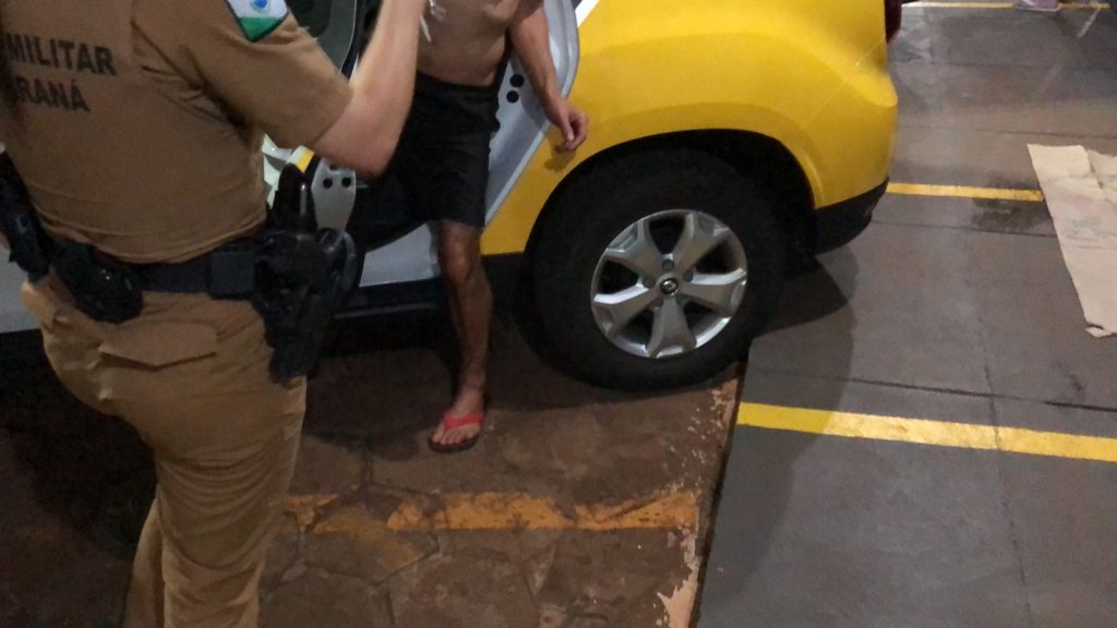 Condutor detido por embriaguez e evadir-se de local de acidente é levado à Delegacia de Polícia Civil