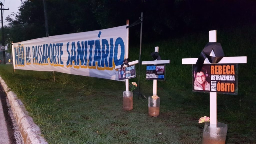 Manifestação é realizada em Cascavel contra a obrigatoriedade da vacina da Covid-19