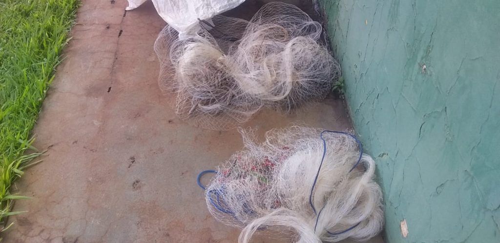 Polícia Ambiental apreende produtos de pesca ilegal em rio em São João do Ivaí