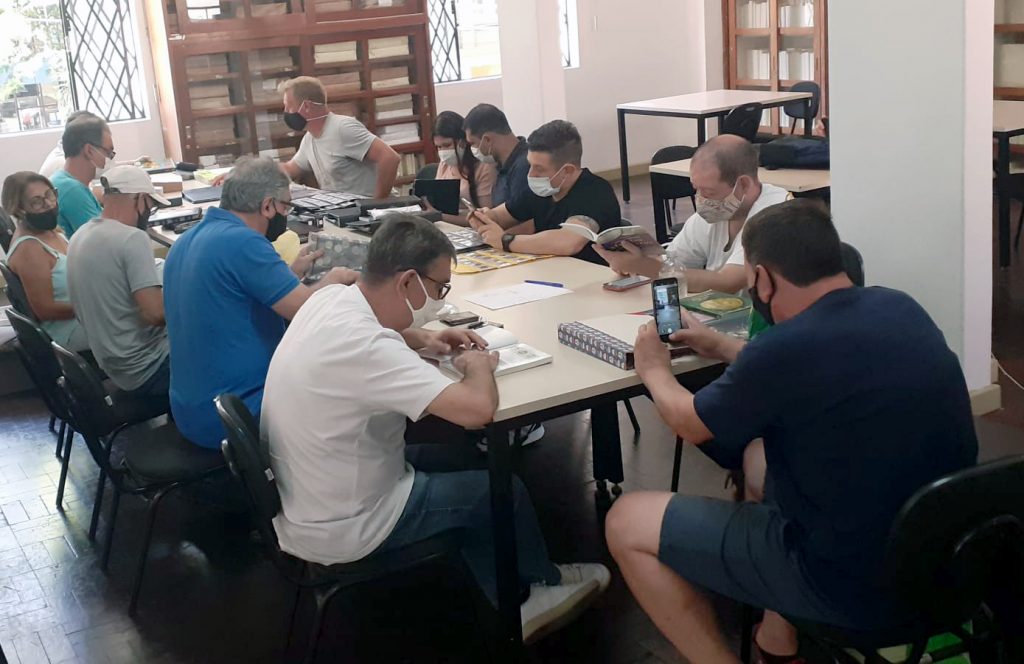 Biblioteca Municipal sedia primeiro encontro do Clube Filatélico em 2022