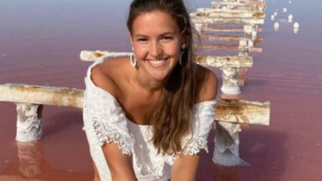 Após acidente com jet ski, mulher fratura duas pernas e entra em coma