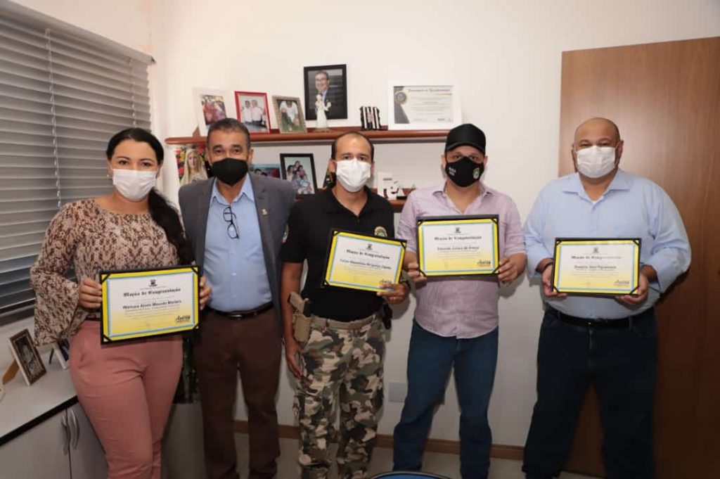 Policiais civis recebem Moção de Congratulações pela Câmara Municipal de Campo Grande