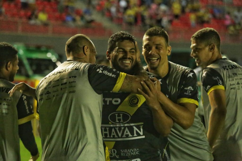 Se não for com emoção, não é Cascavel! Mais três pontos na tabela após virada