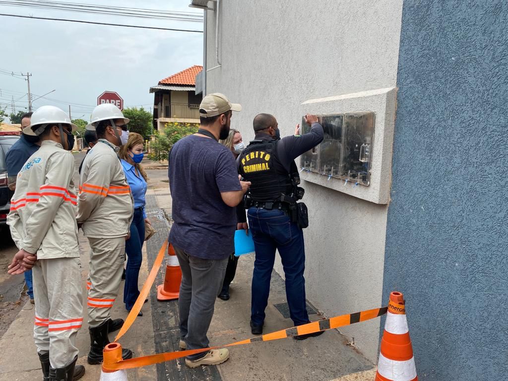 Polícia Civil e Energisa realizam operação “Choque de Luz”, em Campo Grande Imagem referente a Polícia Civil e Energisa realizam operação “Choque de Luz”, em Campo Grande