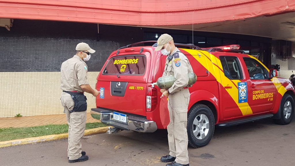 Bombeiros retiram anel de dedo de criança na UPA Tancredo