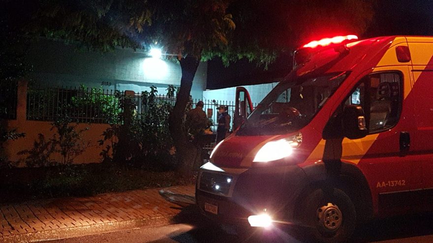 Morador de rua é vítima de agressão e pede ajuda em residência na Rua Maranhão