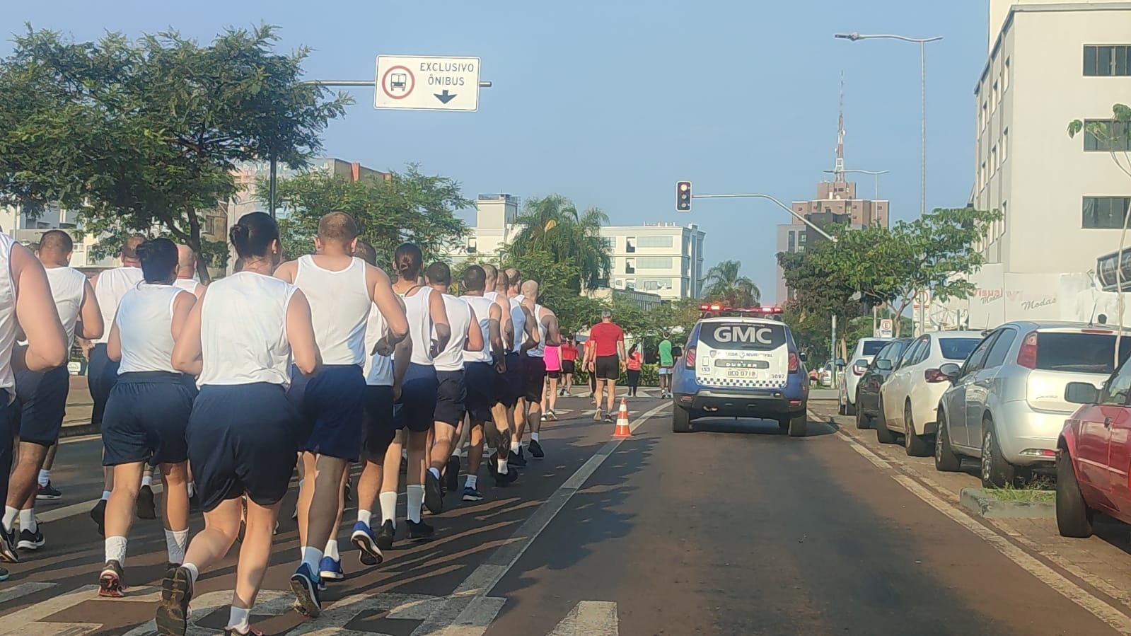 Alunos participam de corrida em homenagem aos 5 anos da Guarda Municipal