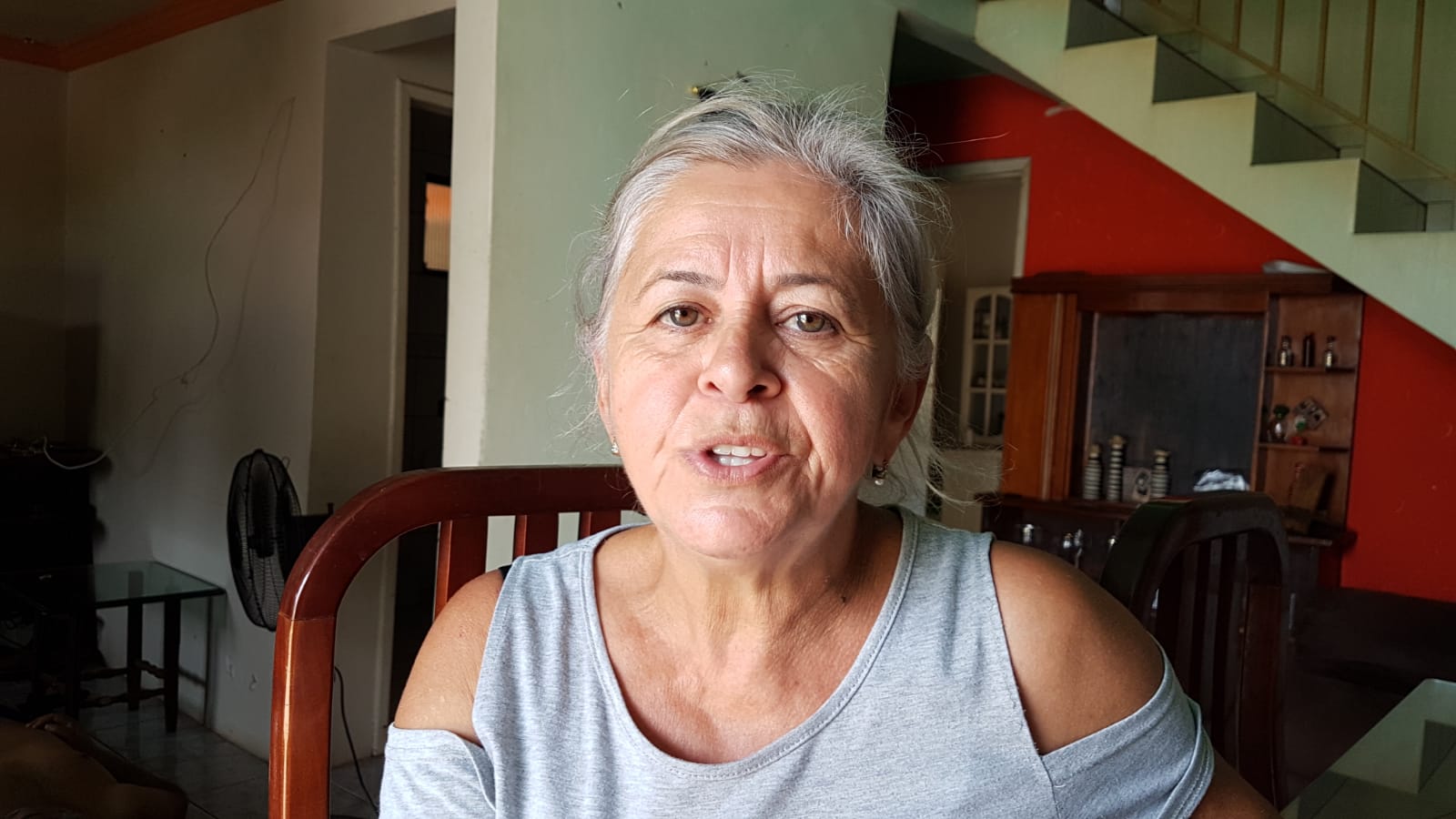 “Se eu não tiver esse tratamento pra ele ele vai morrer”, diz mulher que pede ajuda para seu marido