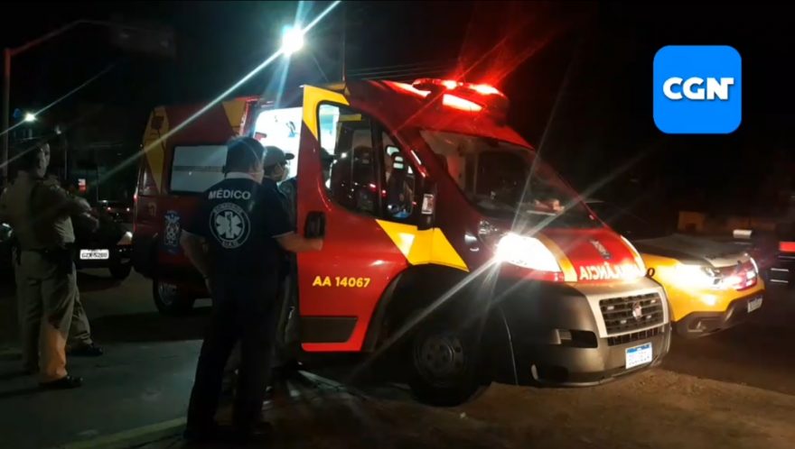 Homem é socorrido pelo Siate após ser esfaqueado no Bairro São Cristóvão