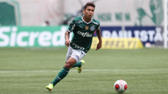 Marcos Rocha ultrapassa Roberto Carlos e se isola como 10º lateral que mais jogou pelo clube