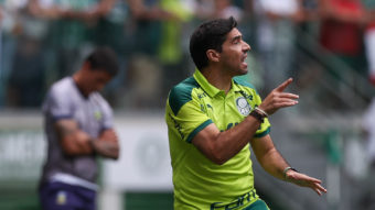Abel Ferreira exalta atuação do time após vitória contra Santo André pelo Paulista