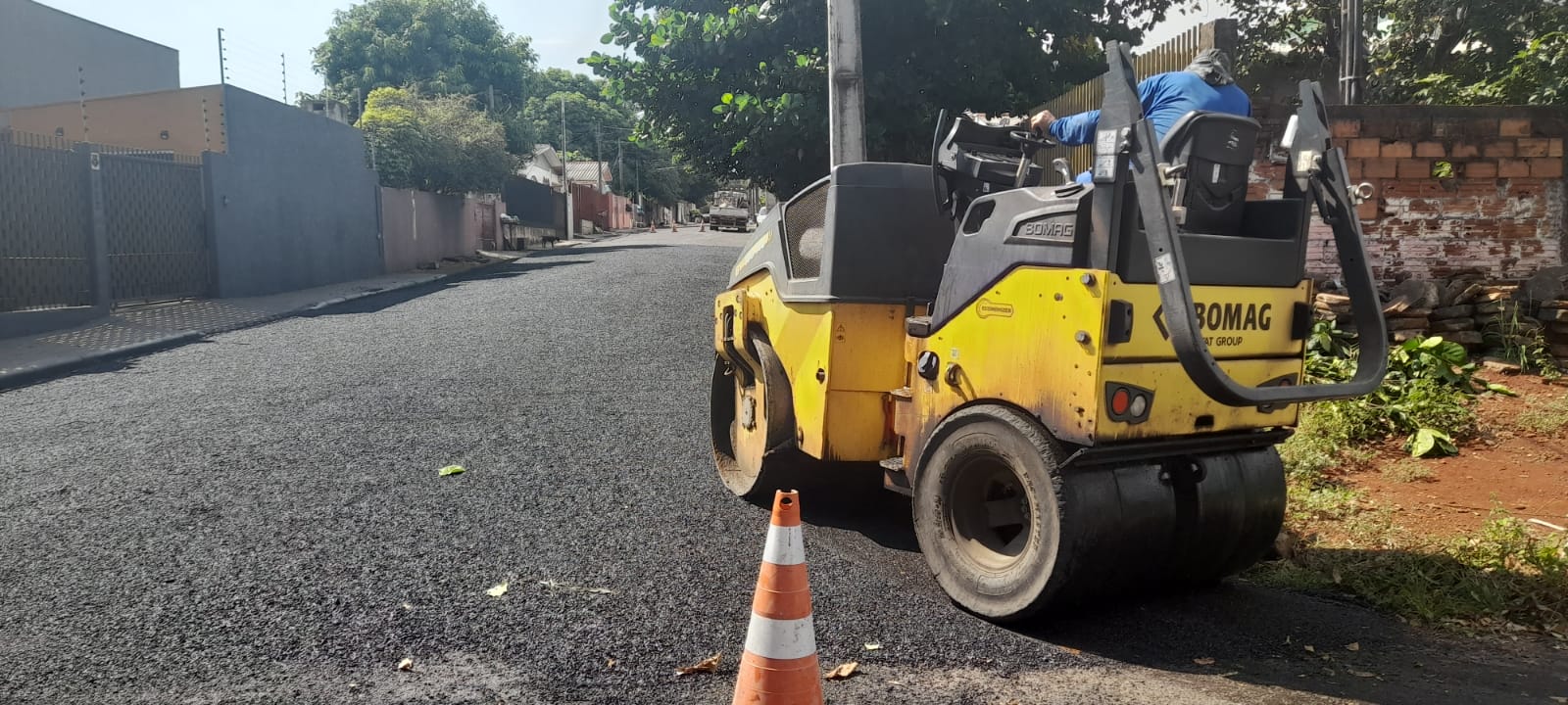 Equipes da Usina Municipal de Asfalto chegam ao Morumbi 2