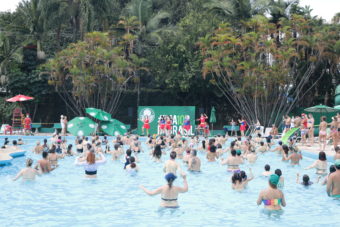 Festival Verão Verde agita associados no Conjunto Aquático do clube