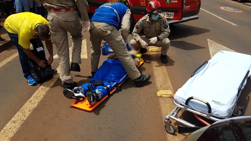 Em grave colisão entre carro e bicicleta, menino de 15 anos fica ferido e é socorrido pelo Siate