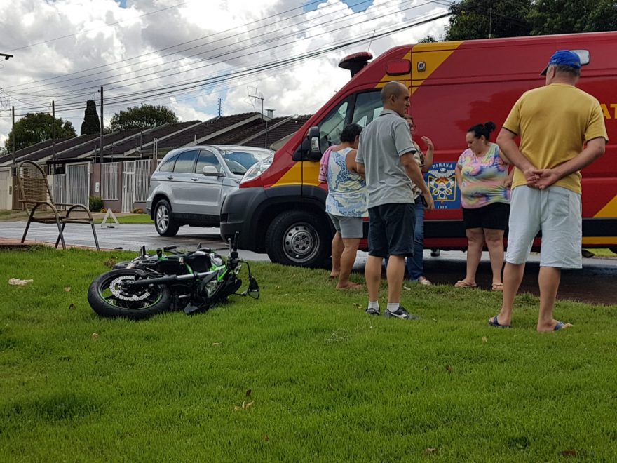 Motociclista de 30 anos fica ferido em colisão com carro no Bairro Brasília