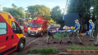 Casal é baleado no Bairro Santa Cruz; Crime pode ter relação com incêndio criminoso que terminou com morte no Bairro Coqueiral