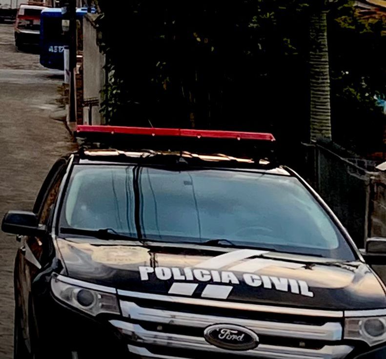 Polícia Civil deflagra operação para coibir organização criminosa que age em Florianópolis