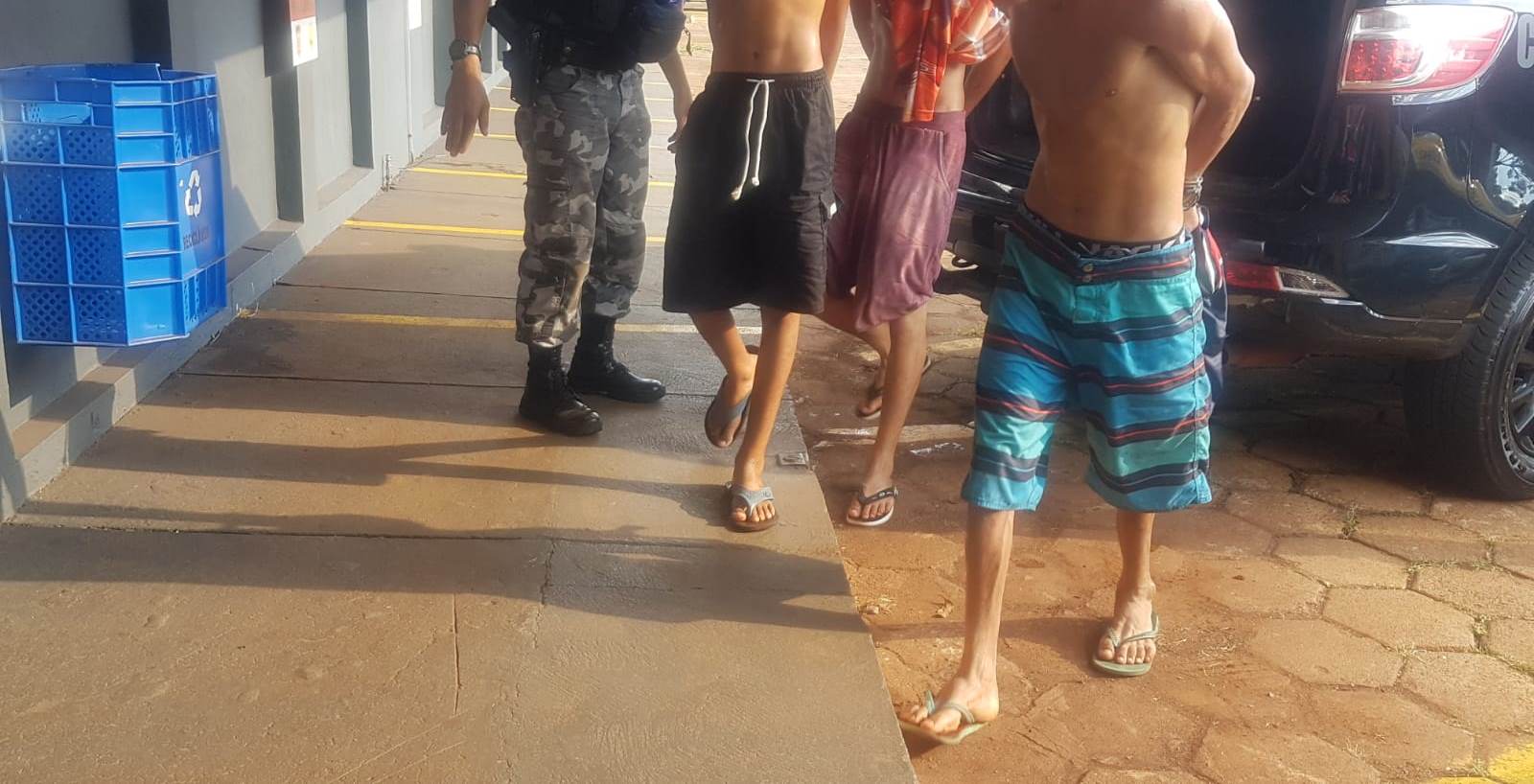 Choque encaminha jovens do Interlagos e drogas a 15ª SDP