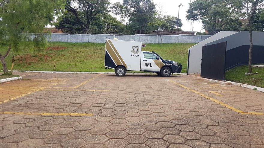 Familiares relatam que Gentil Rodrigues de Castro morreu após escorregar ao tentar entrar na ambulância